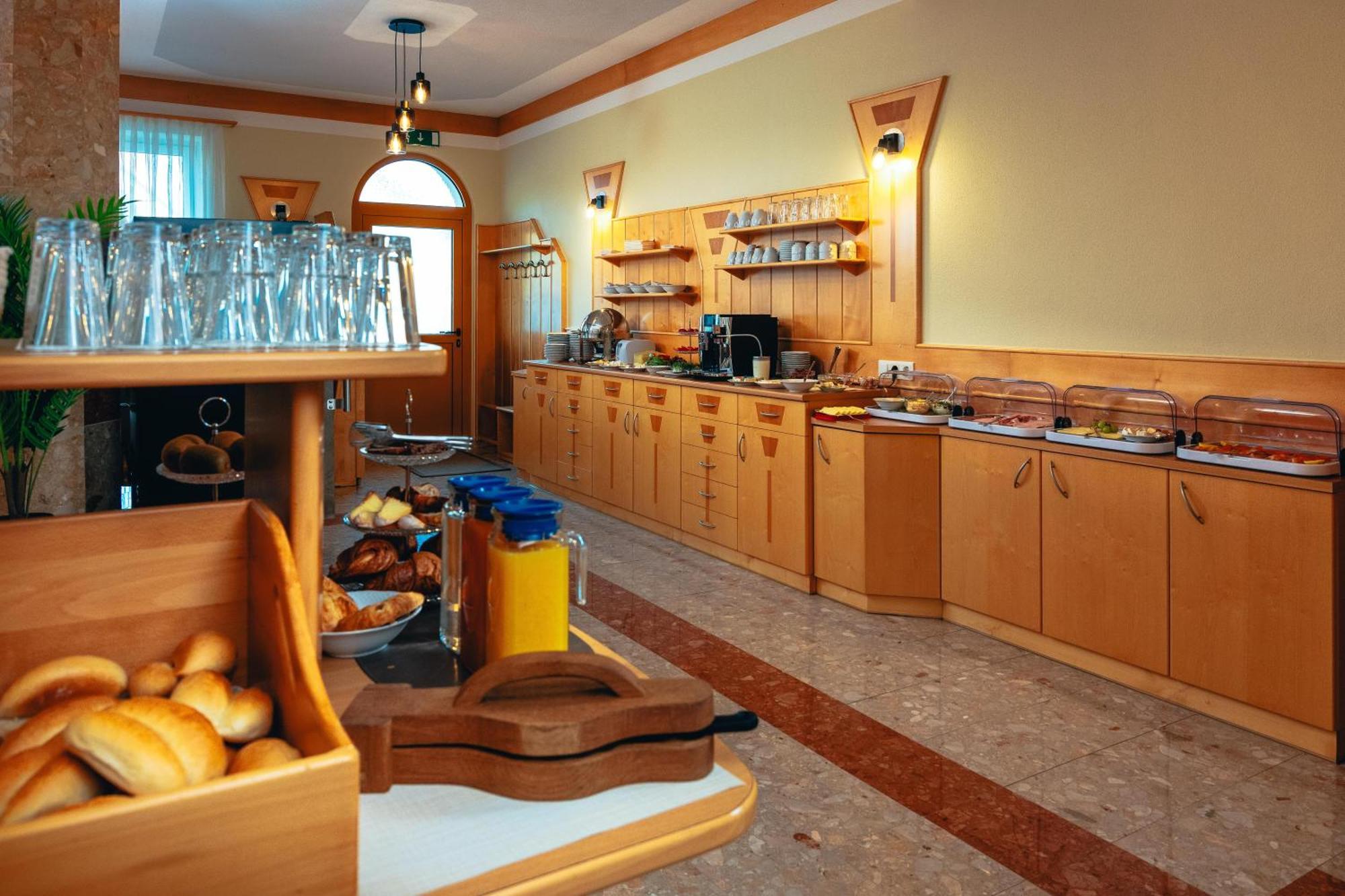 B&B Number 1 Fürstenfeld Kültér fotó